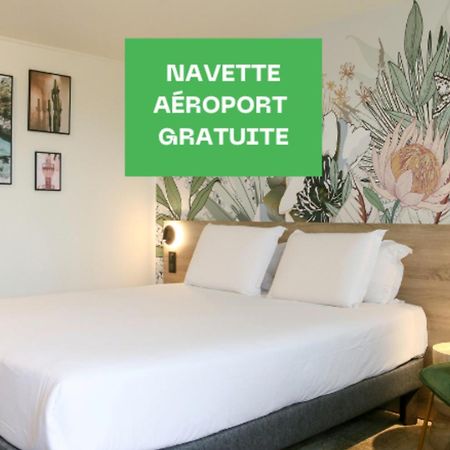 Kyriad Aeroport Marseille Vitrolles  Eksteriør bilde